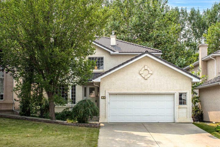 Property Photo: 79 Hamptons Heights NW AB T3A 5W1