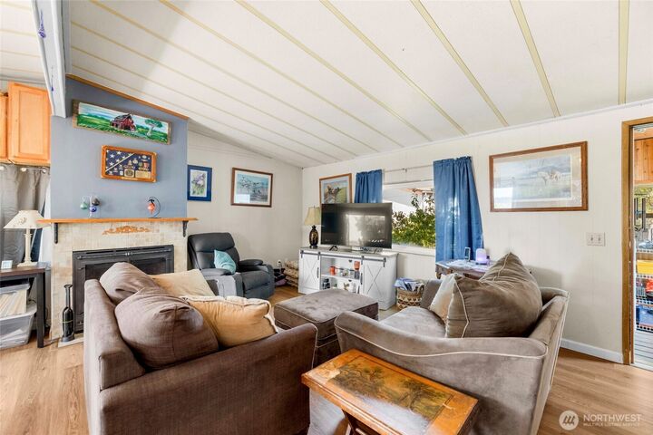 Property Photo:  2306  Grant Place  WA 98221 