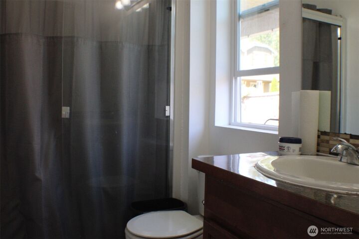 Property Photo: 16221 81st Avenue Ct E WA 98375