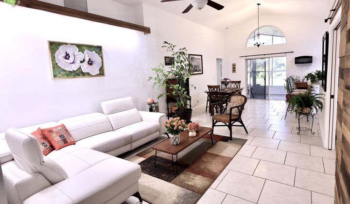 Property Photo: 2220 Soundings Court FL 33413