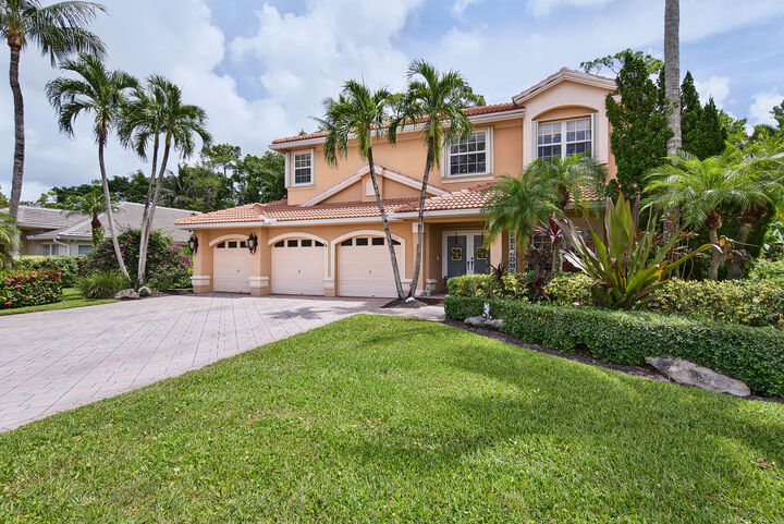 Property Photo:  522 Cypress Green Circle  FL 33414 