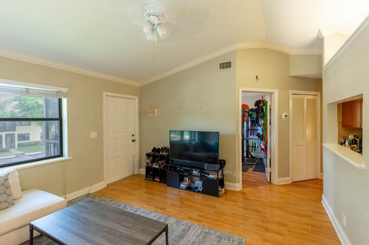 Property Photo:  4703 Lucerne Lakes Boulevard E 204  FL 33467 