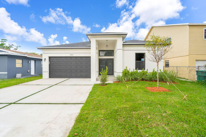 Property Photo: 867 NW 27th Terrace FL 33311