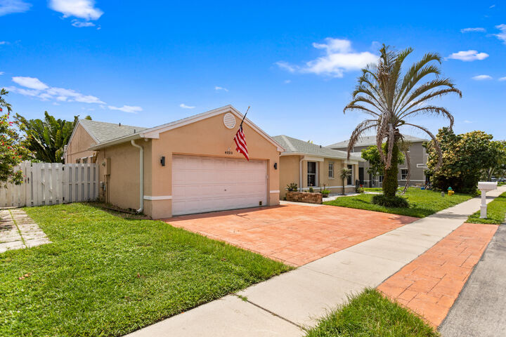 Property Photo: 4000 SW 72nd Drive FL 33314