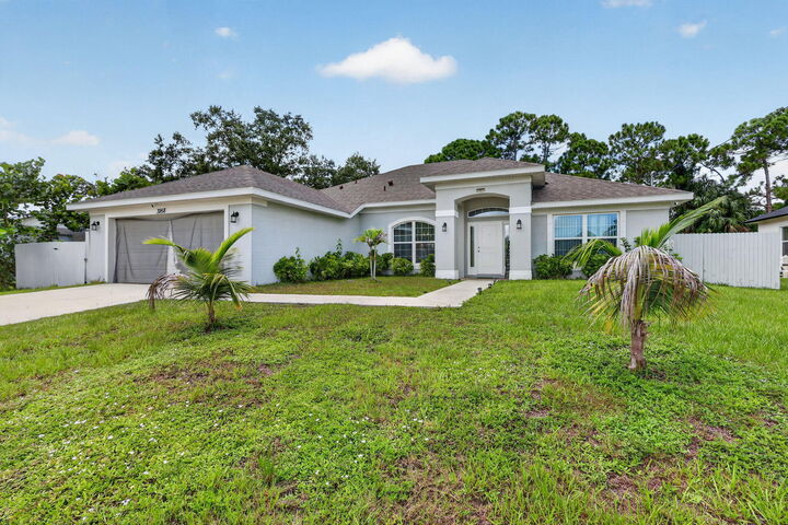 Property Photo: 3958 SW Brunswick Street FL 34953