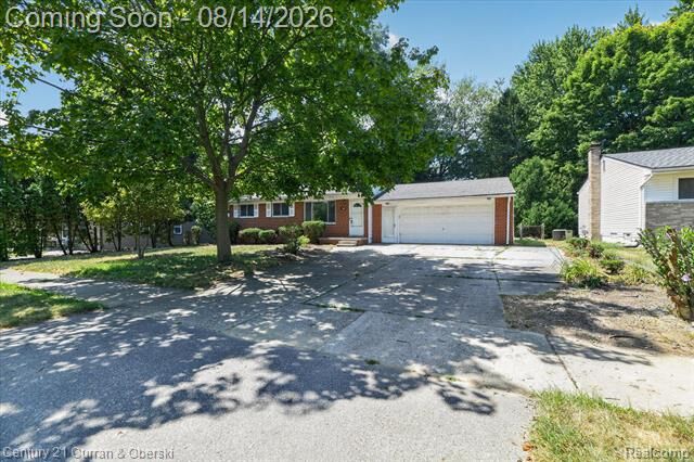 Property Photo:  19007 Filmore Street  MI 48152 
