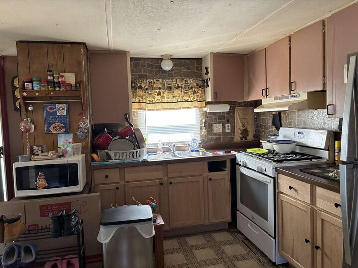Property Photo: 101 Falling Creek Drive 101 WI 53548