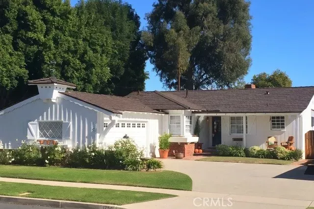Property Photo:  1754 W O'Farrell Street  CA 90732 