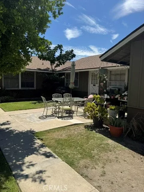 Property Photo:  1988 N Ontario Street  CA 91505 