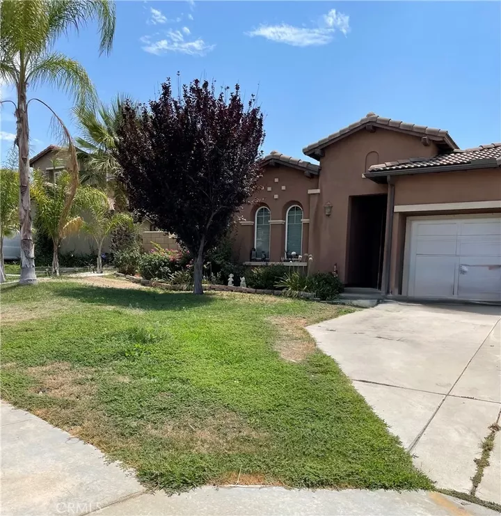 Property Photo: 371 Plateau Parkway CA 92570