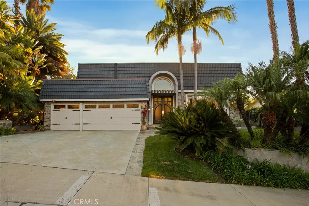 Property Photo:  33531 Calle Miramar  CA 92675 