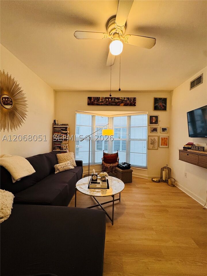 Property Photo: 550 15T Street 203 FL 33139