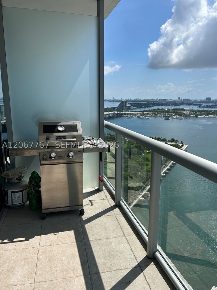 Property Photo: 888 Biscayne Blvd 3107 FL 33132
