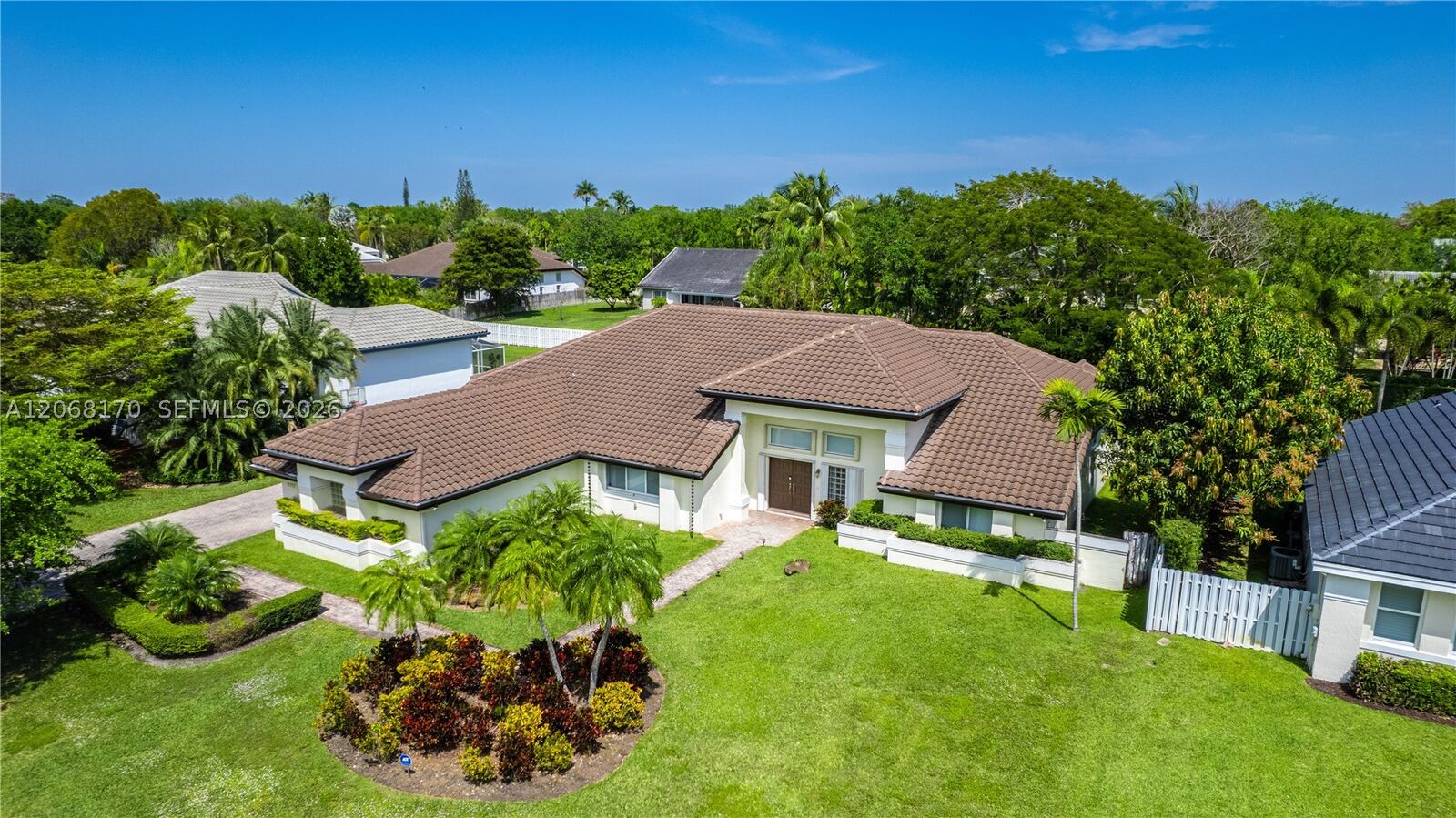 Property Photo: 9717 SW 111th Ter FL 33176