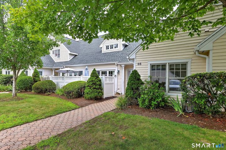 Property Photo: 35 Southwick Court 35 CT 06410