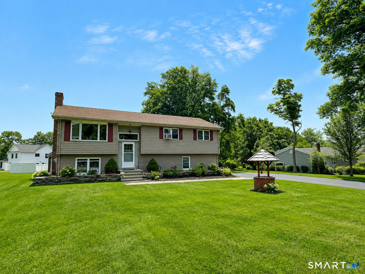 Property Photo: 54 Midwood Farm Road CT 06424
