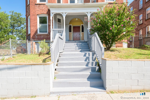 Property Photo:  50-52 York Street  CT 06106 