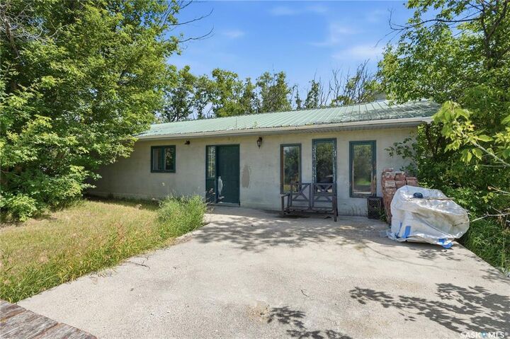 Property Photo: 405 Rural Address SK S0K 0N0