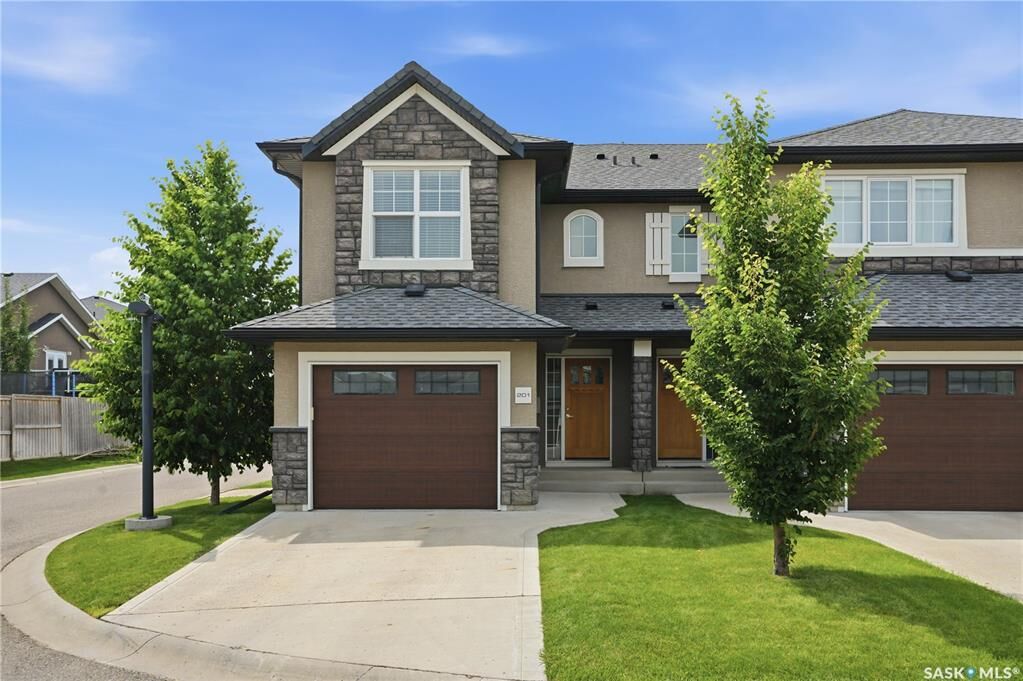 Property Photo: 2007 Pohorecky Crescent 201 SK S7W 0V3