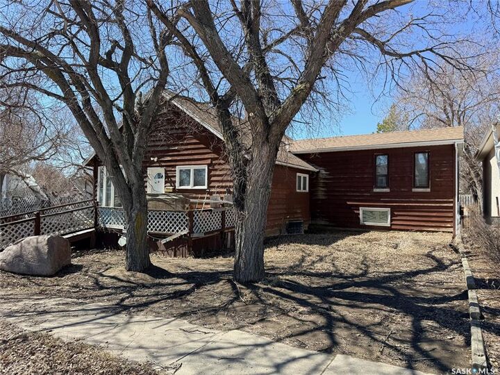 Property Photo: 302 1st Street W West SK S0L 2L0