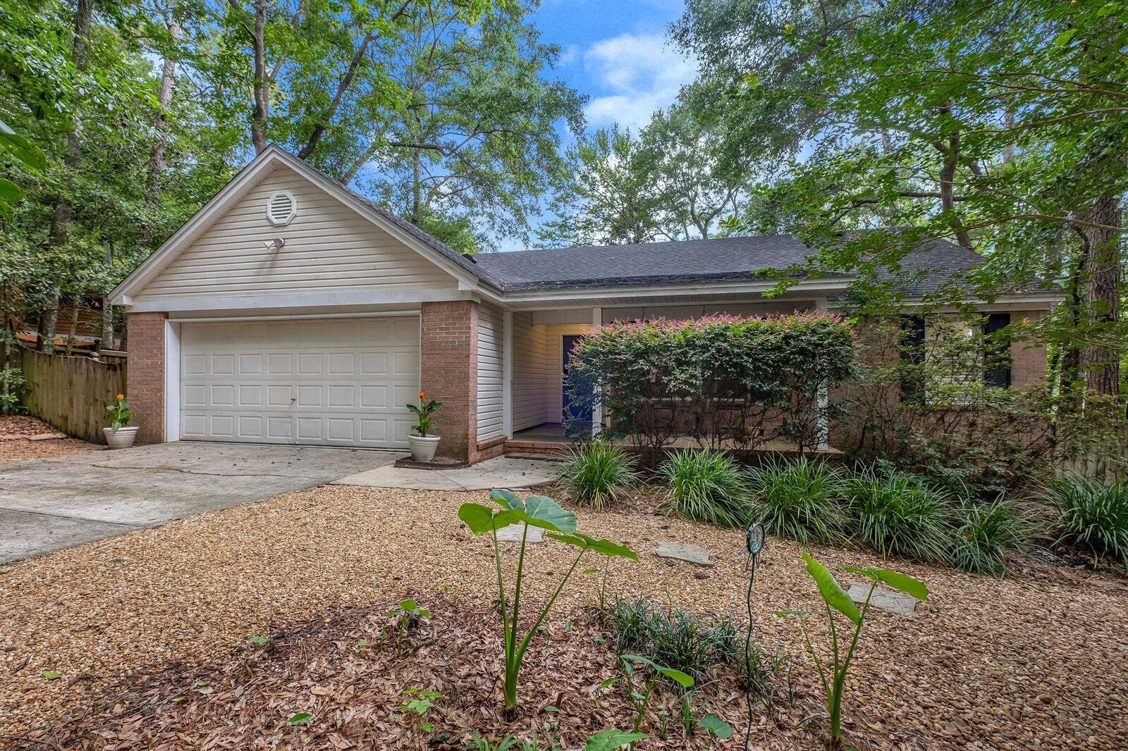 Property Photo: 8381 Hunters Ridge Trail FL 32312