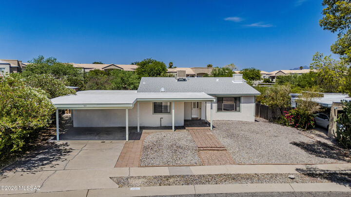 Property Photo:  421 N Banff Avenue  AZ 85748 