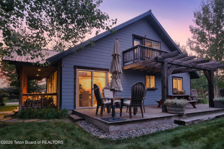 Property Photo: 585 Easy Street ID 83422