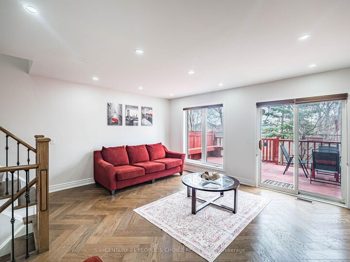 Property Photo:  7190 Atwood Lane 74  ON L5N 7Y6 