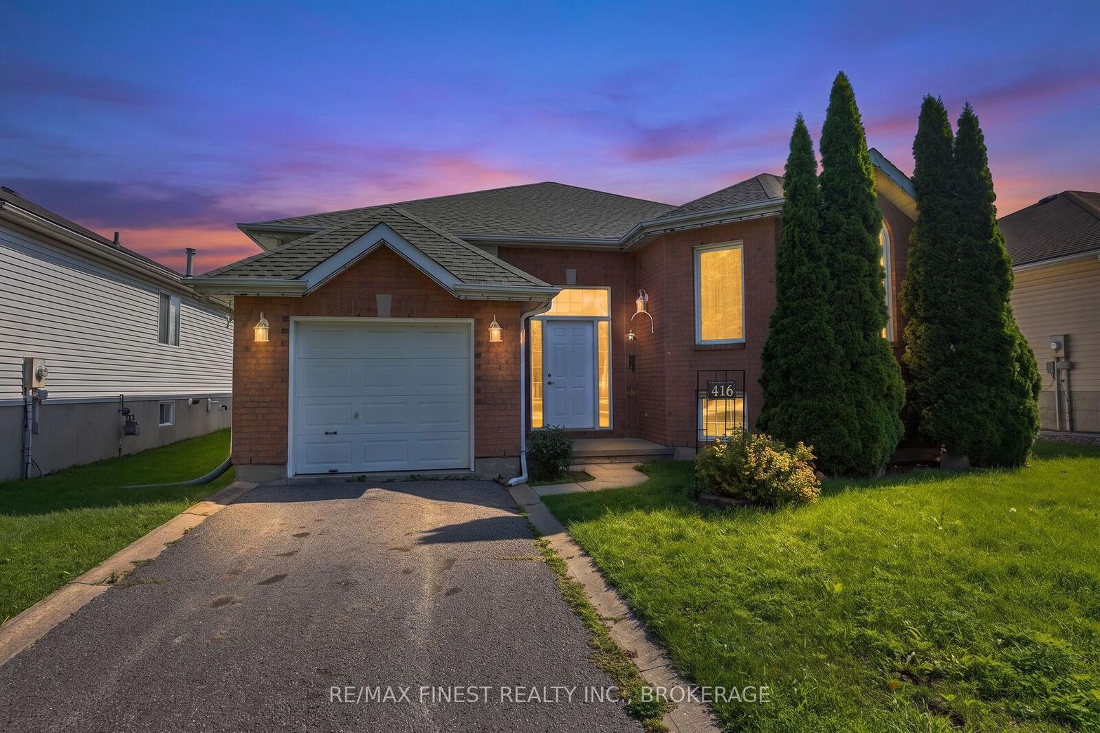 Property Photo: 416 Sheila Court ON K7K 7C7