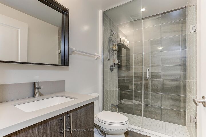 Property Photo: 4699 Glen Erin Drive 1203 ON L5M 2E5