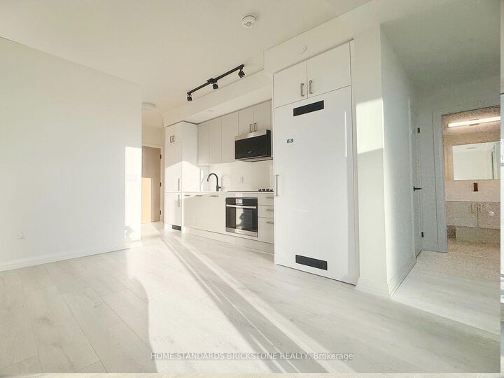 Property Photo:  280 Dundas Street W #2801  ON M5T 0E3 