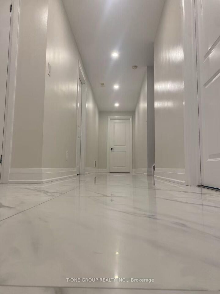 Property Photo: 8 Fairlawn Avenue Basement ON L6C 2E7