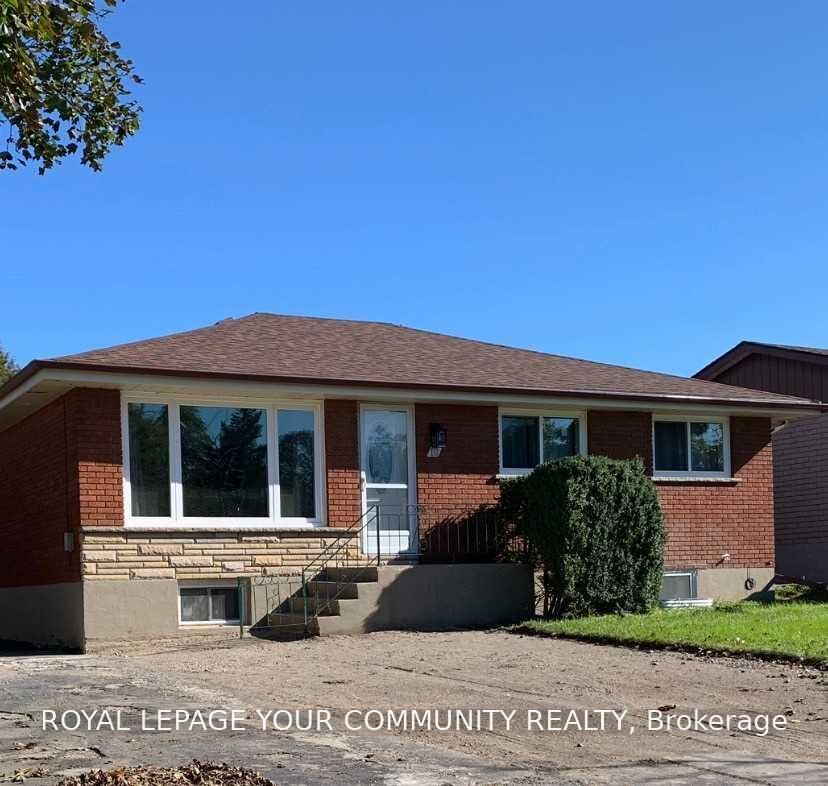 Property Photo: 16 Belvedere Boulevard ON N3R 3A3