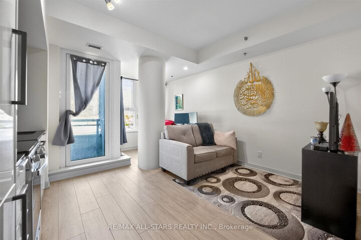 Property Photo: 90 Glen Everest Road 309 ON M1N 0C3