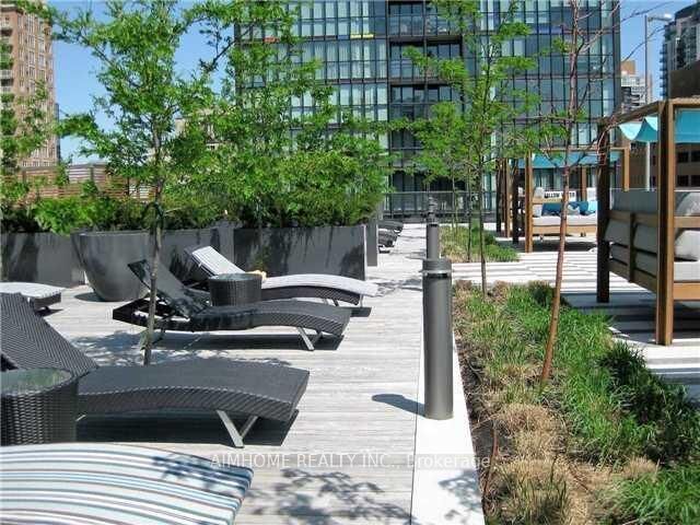 Property Photo:  101 Charles Street E 2304  ON M4Y 1V2 
