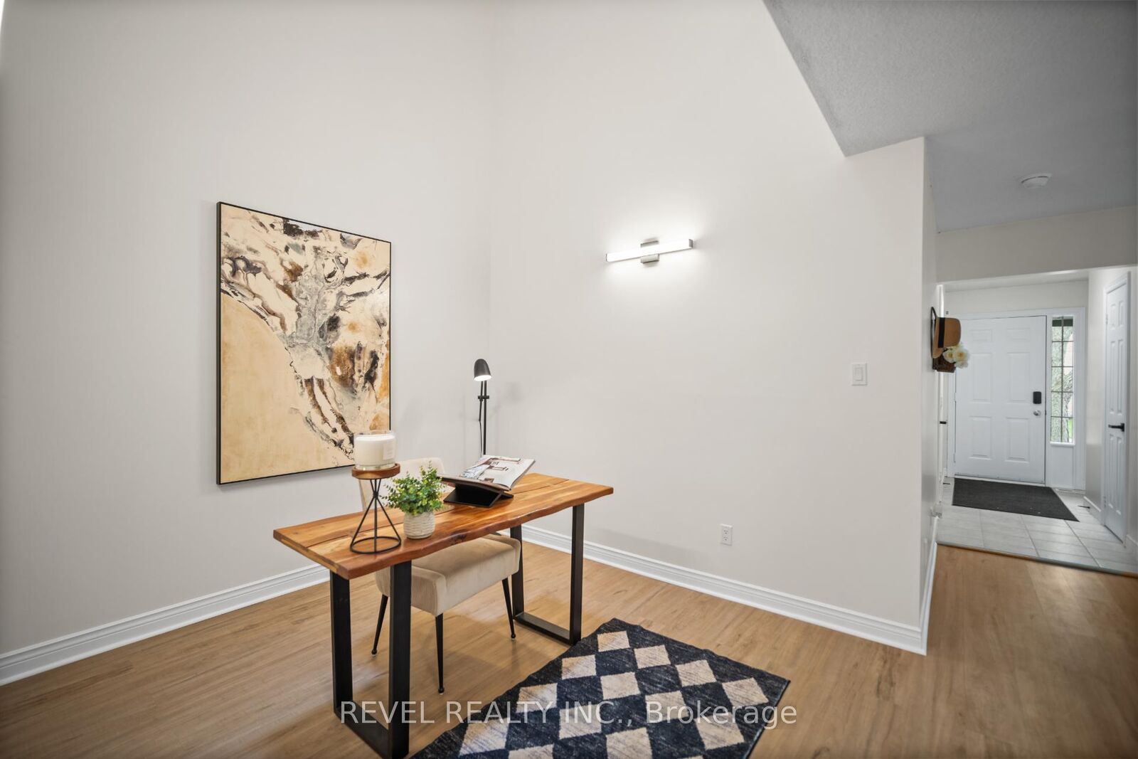 Property Photo: 320 Hamilton Drive 10 ON L9G 4W6