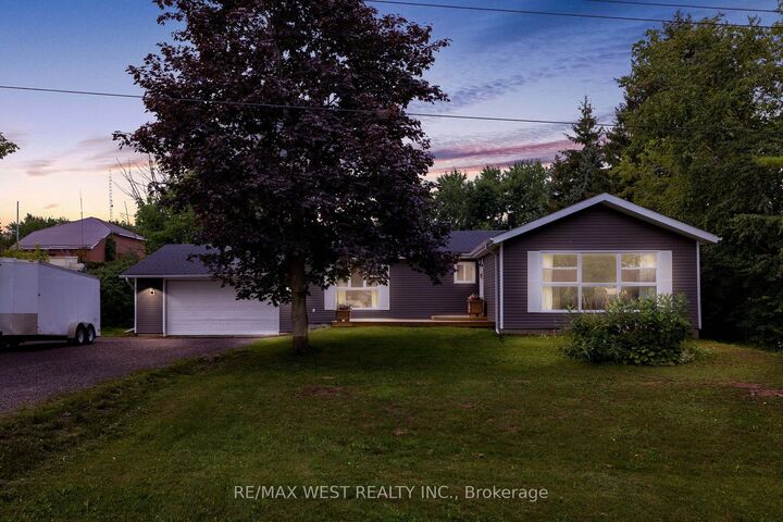 34 Helen Crescent — photo 1