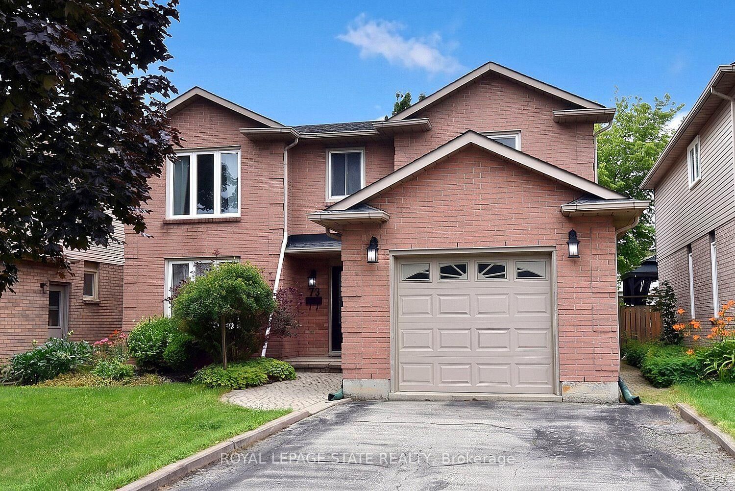 Property Photo:  75 Josephine Drive  ON L9B 2B7 