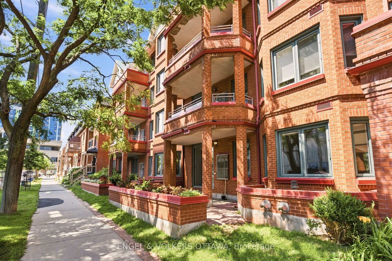 Property Photo:  45 Argyle Avenue 101  ON K2P 1B3 