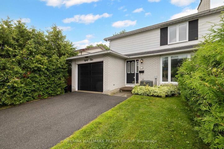 Property Photo: 84 Chesterton Drive ON K2E 5T6