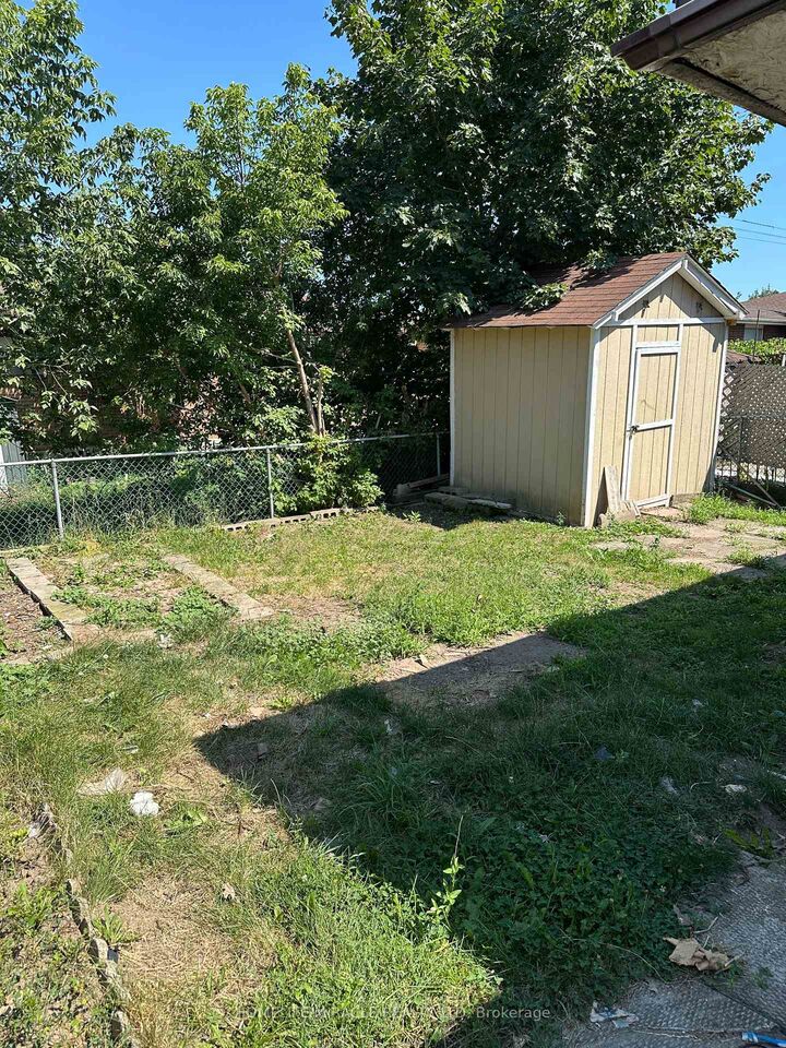 Property Photo: 2931 Islington Avenue ON M9L 2K3