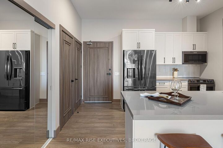 Property Photo:  2274 Princess Street 315  ON K7M 3G4 