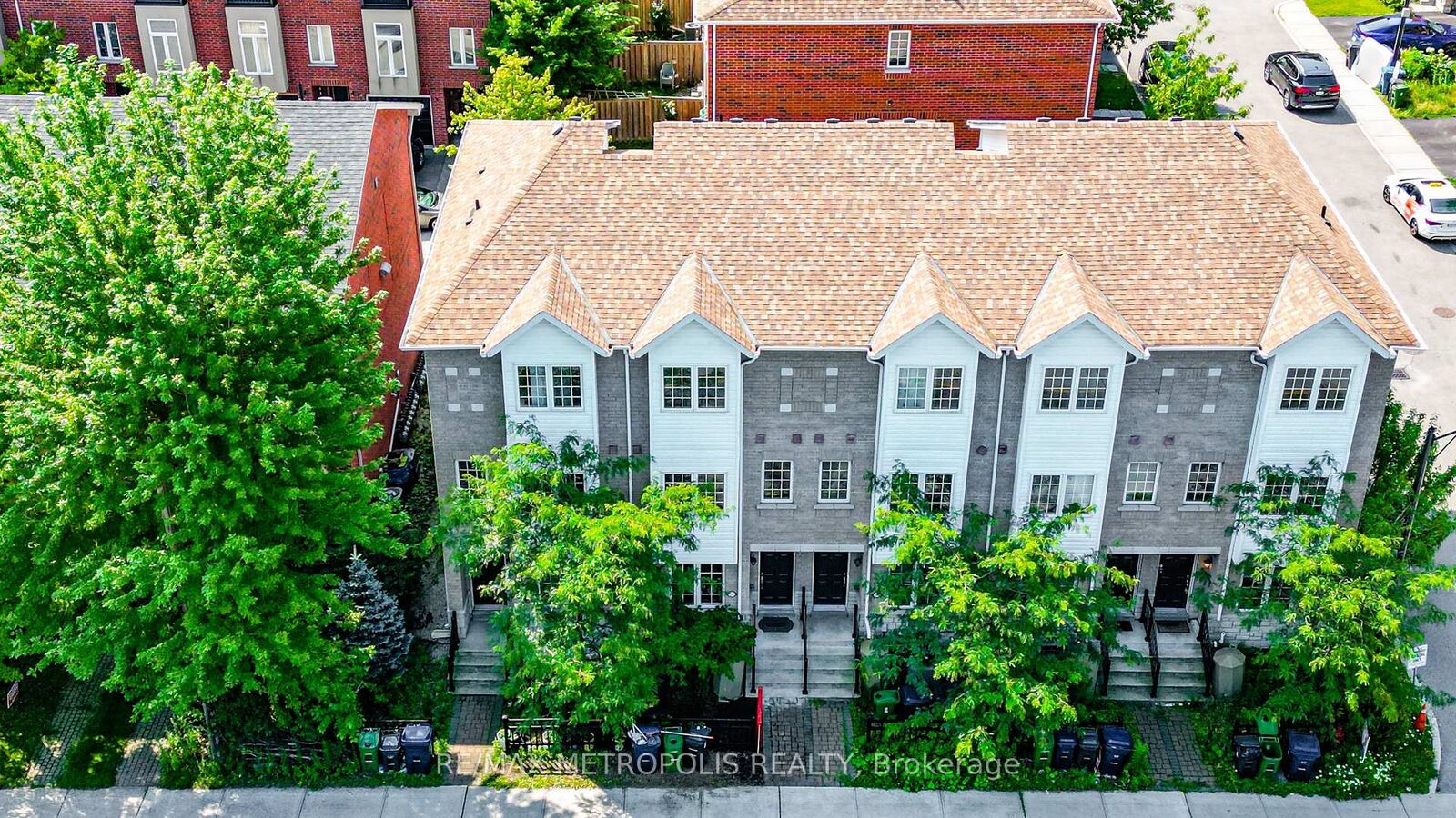 Property Photo:  3767B St Claire Avenue E  ON M1M 0C8 