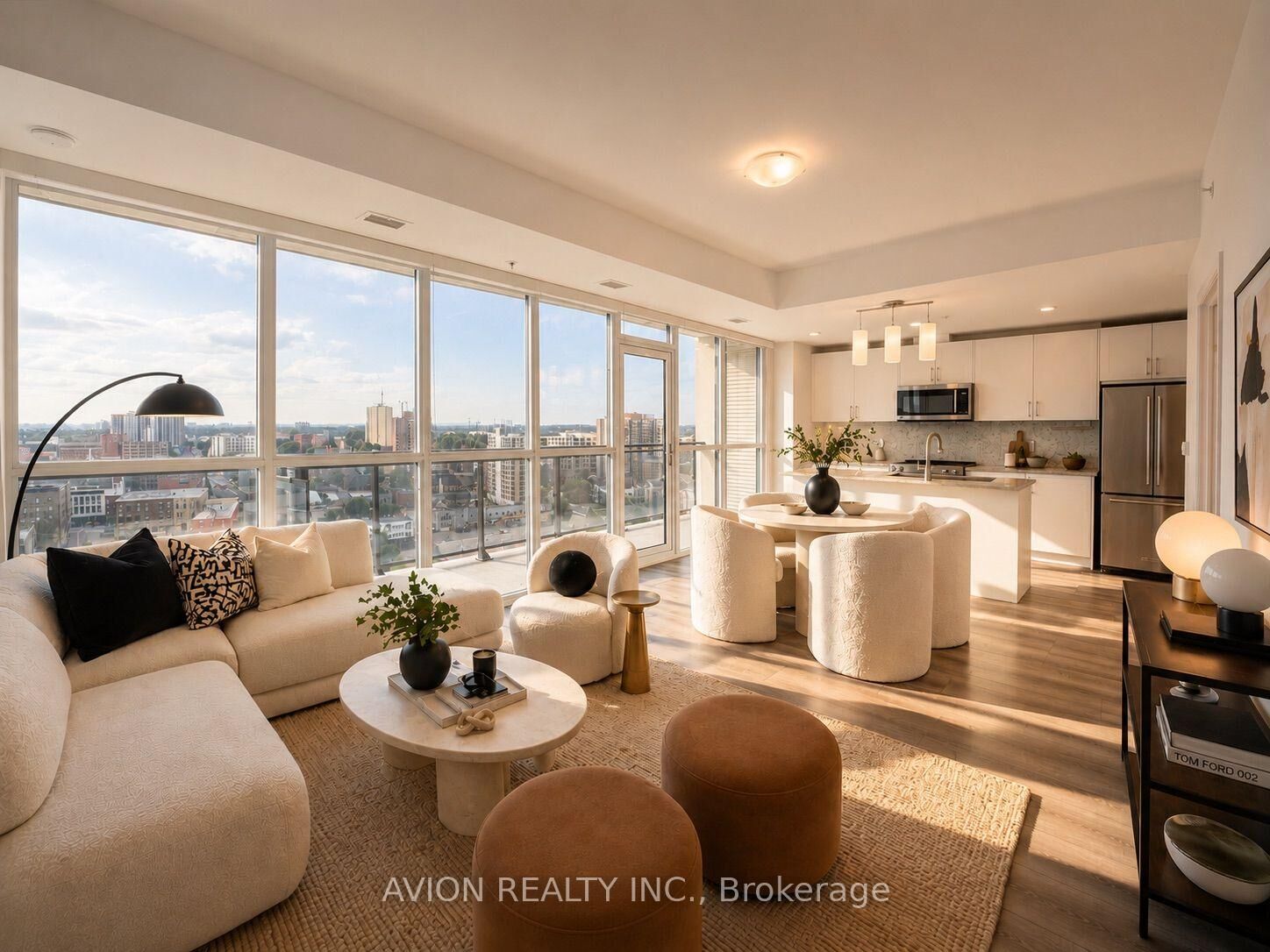 Property Photo:  60 Charles Street W 1602  ON N2G 0C9 
