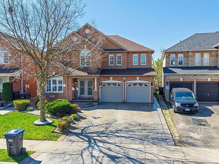 61 Woodvalley Drive — photo 1