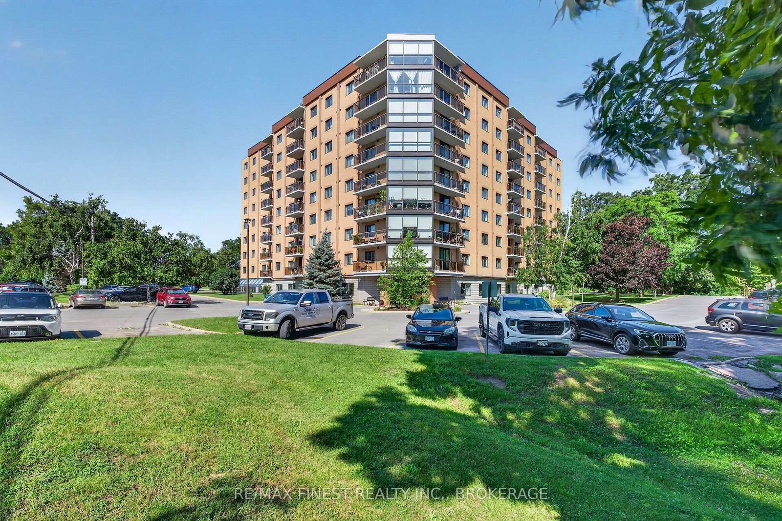 Property Photo: 120 Barrett Court 607 ON K7L 5H6