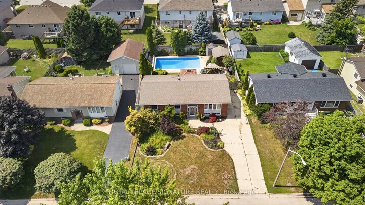 Property Photo:  644 Scott Street  ON N2Z 1V6 