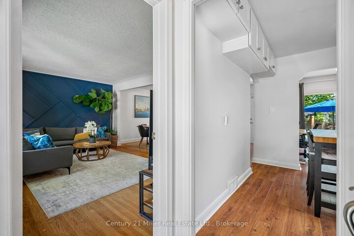 Property Photo:  1583 Blanefield Road  ON L5G 4H3 