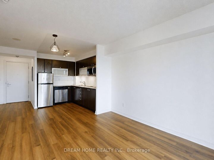 Property Photo: 2015 Sheppard Avenue E 507 ON M2J 0B3