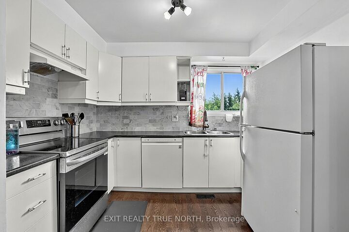 Property Photo:  73 Collins Crescent  ON L6V 3N1 
